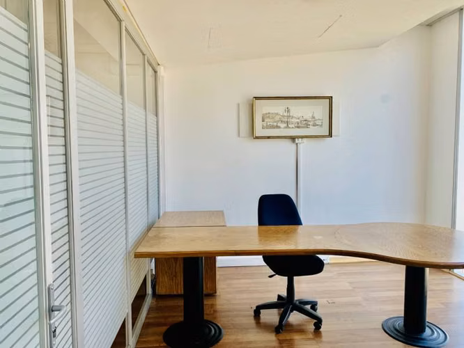 ARRIENDO OFICINA VALPARAISO 244 MT2 - Imagen 7