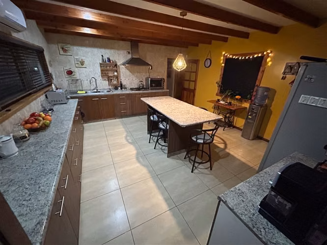 Casa parcela en Paine con gran terreno y acceso a Ruta 5