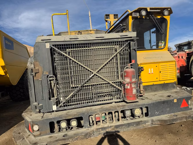 CAMION DE EXTRACCION OPERARTIVO MARCA EPIROC MODELO MT65 AÑO 2018
