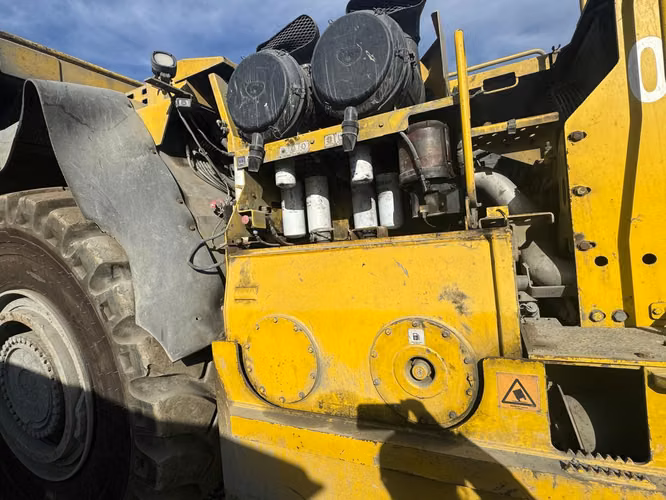 CAMION DE EXTRACCION OPERATIVO MARCA EPIROC MODELO MT620