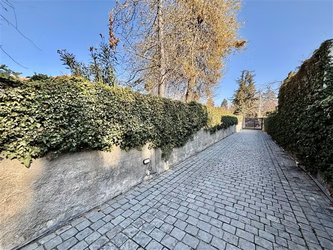 Casa en venta de 4 dorm. en Lo Barnechea