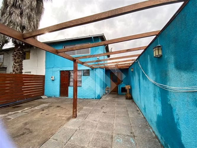 Casa en venta de 3D 1B estacionamiento patio en El Monte