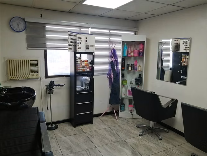Se Vende Amplia Oficina a Pasos de Metro Plaza Armas - Imagen 5