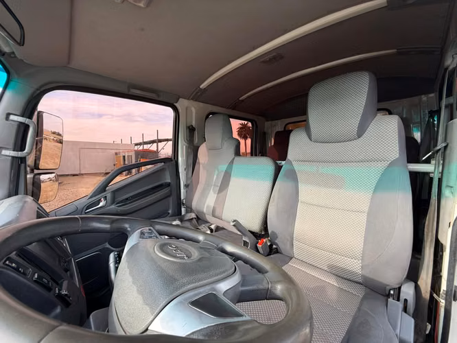 2022 Camión Jac Urban HFC 1042 Doble Cabina con Carrocería Baranda Alta