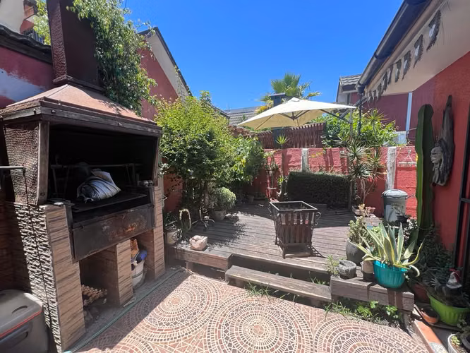 SE VENDE CASA EN CONDOMINIO PLAZA LA CRUZ