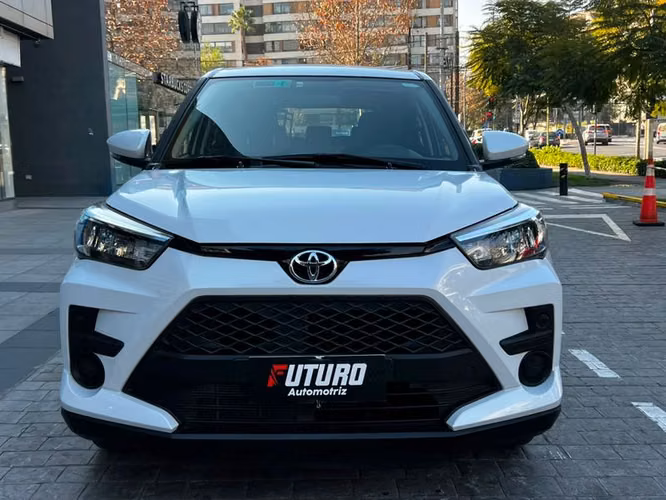 TOYOTA RAIZE 1.2 CVT E - 2025 | 3878