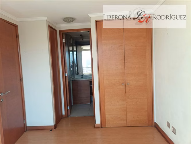 Departamento en arriendo en sector oriente de Viña del Mar