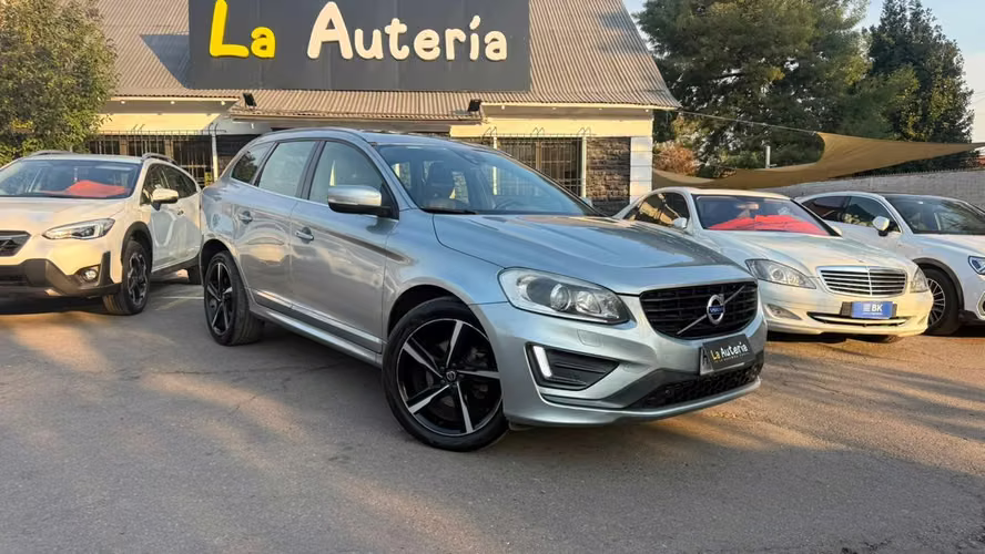 VOLVO XC60 2.5 T5 R-DESIGN AWD AT 5P (2016)