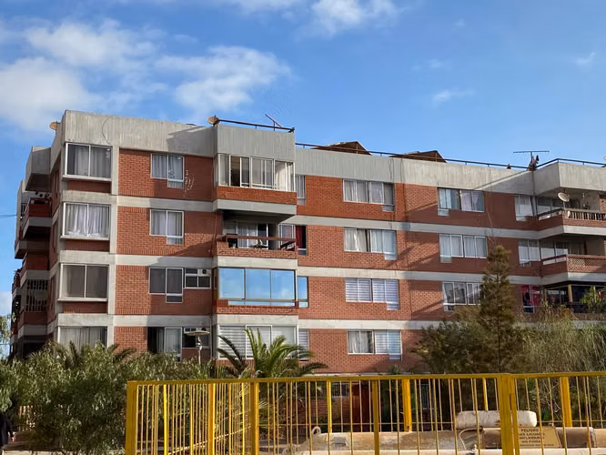 Se vende departamento 3° piso, a pasos de la 6° Comisaria Chinchorro