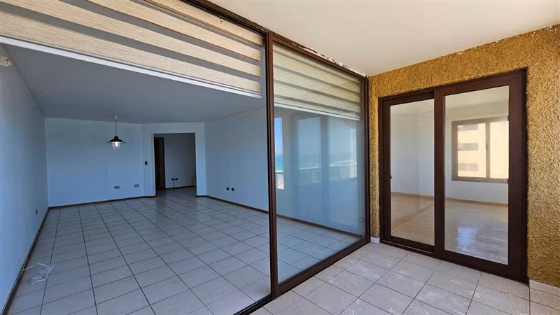 Departamento en venta de 3 dorm. en La Serena Av del Mar