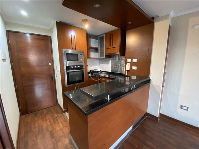 1 dorm. 1 Baño. Estac. Bodega en Las Condes