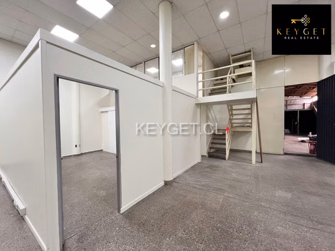 Local comercial grande para empresa de logistica y otros
