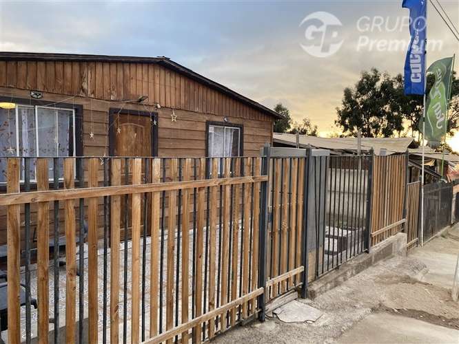 Casa en venta de 2 dorm. en La Higuera