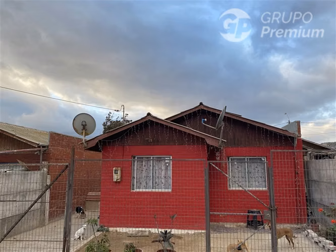 Casa en venta de 2 dorm. en La Higuera