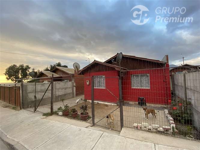 Casa en venta de 2 dorm. en La Higuera