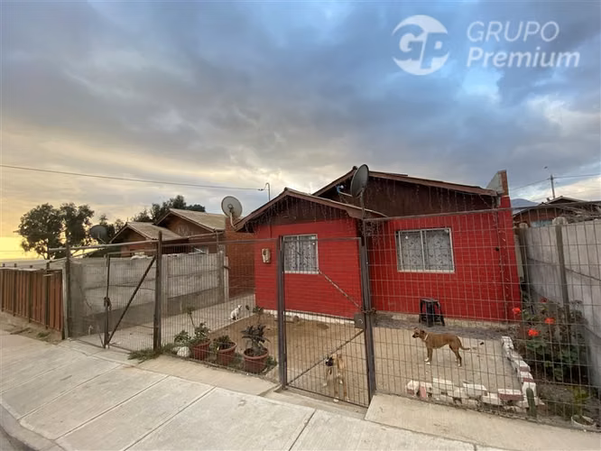 Casa en venta de 2 dorm. en La Higuera