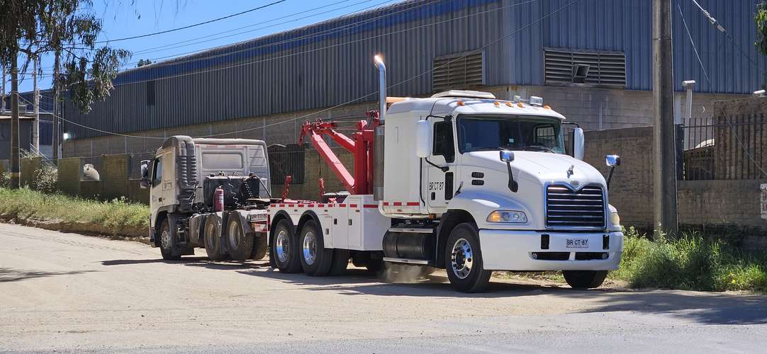 Mack Visión Grúa Rescate