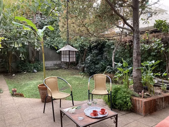 CASA EN VENTA en Las Condes 3 Dormitorios 2 Estacionamientos