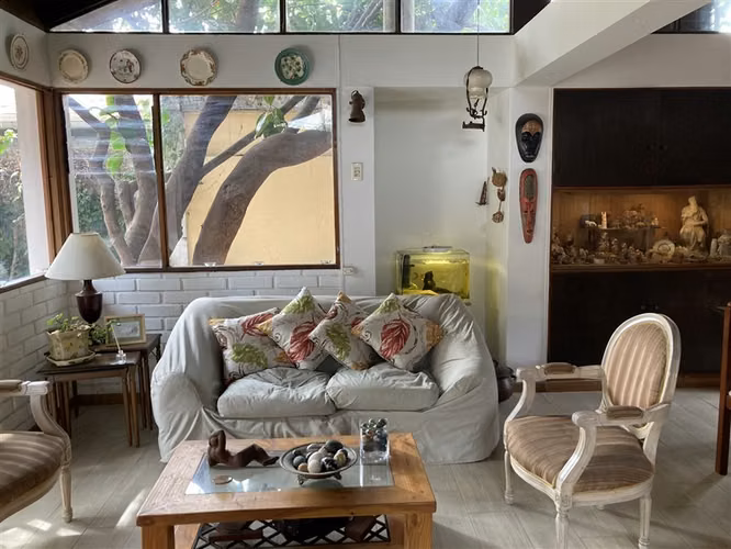 CASA EN VENTA en Las Condes 3 Dormitorios 2 Estacionamientos