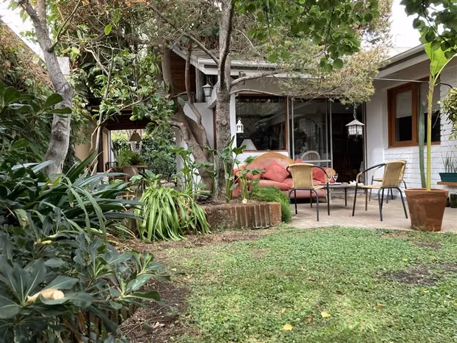 CASA EN VENTA en Las Condes 3 Dormitorios 2 Estacionamientos