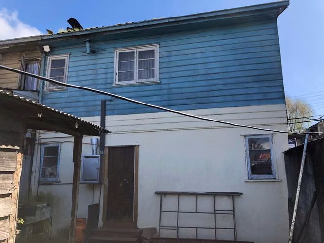 CASA EN PRIMITIVO FUENTES, POBLACION PERU