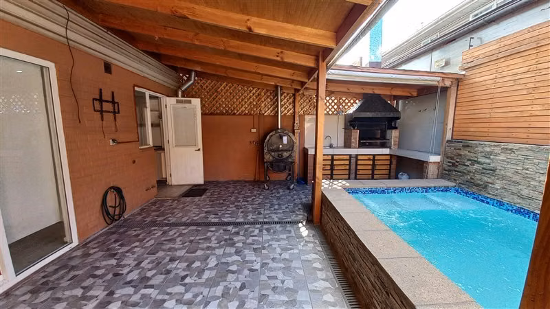 Casa en venta de 3d 3b, 2 estac. Ciudad del Sol, Puente Alto