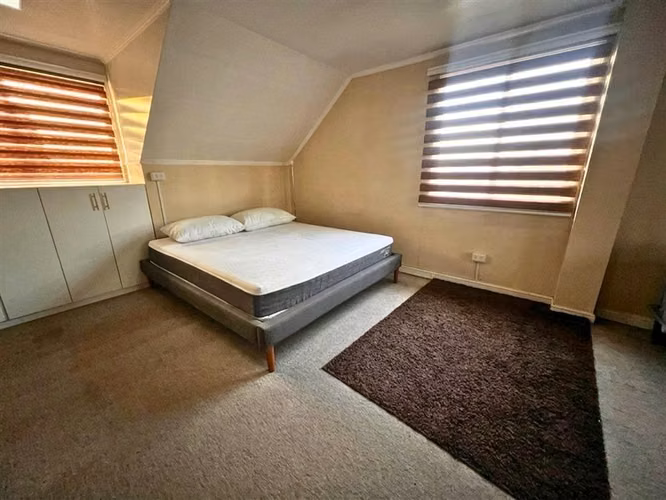 Casa en arriendo de 5 dorm. en Maipú