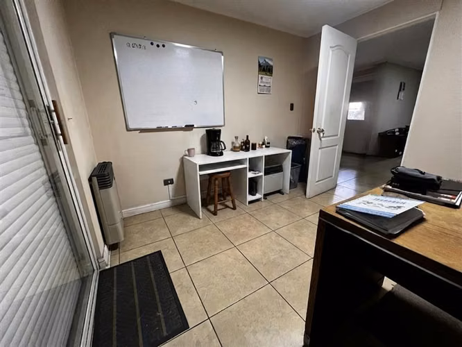 Casa en arriendo de 5 dorm. en Maipú