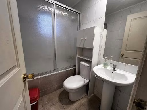Casa en arriendo de 5 dorm. en Maipú