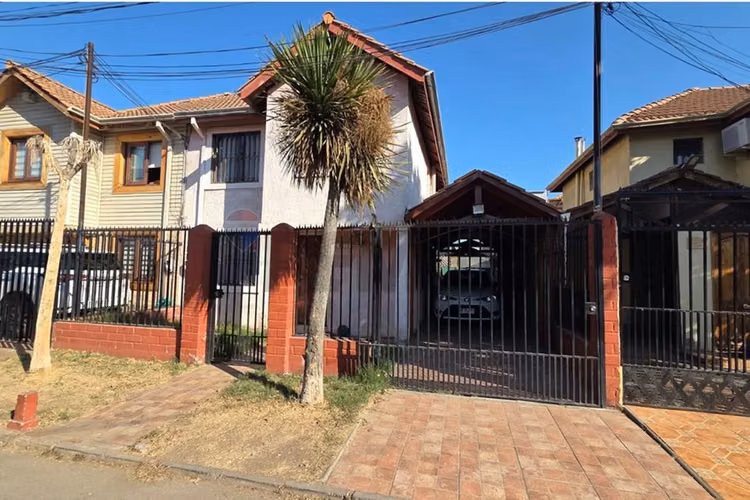 Venta casa familiar en quilicura:  uf 3700