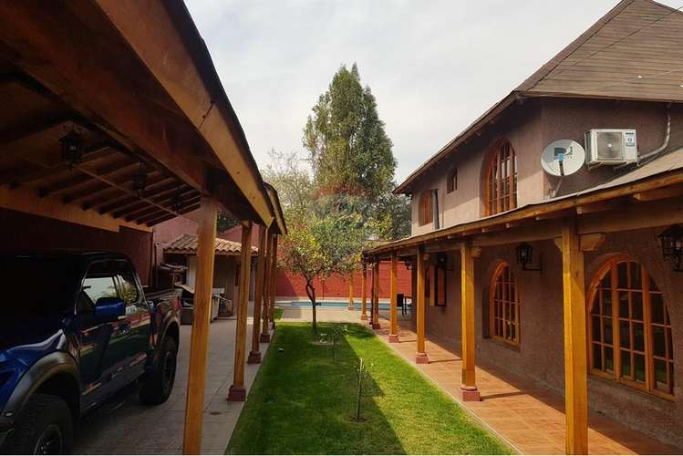 Se vende casa con piscina en conchalí - Imagen 13