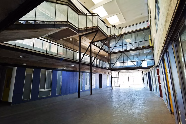 Edificio institucional/educacional en venta