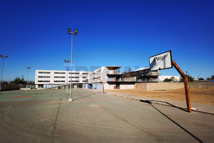 Edificio institucional/educacional en venta