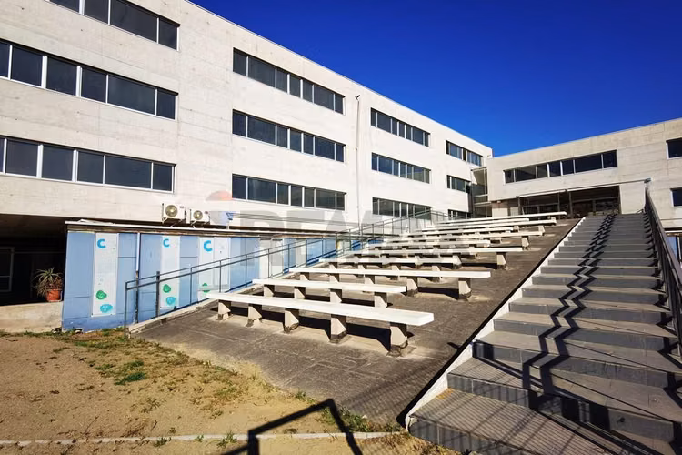 Edificio institucional/educacional en venta