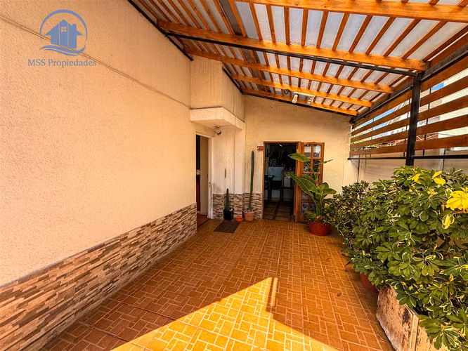 CASA Av tobalaba con san carlos