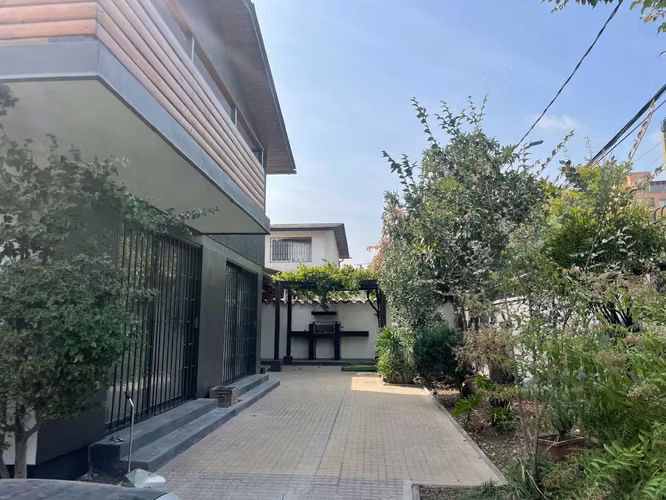 Casa Remodelada! Sector Garcia Pica (174119)