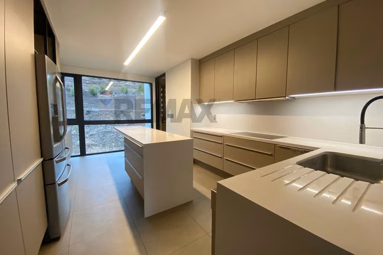 "depto. de lujo y gran terraza privada 360"