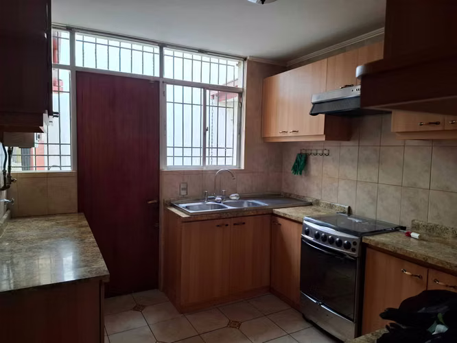 Casa amplia 5 dormitorios que pueden ser 6  (174130)