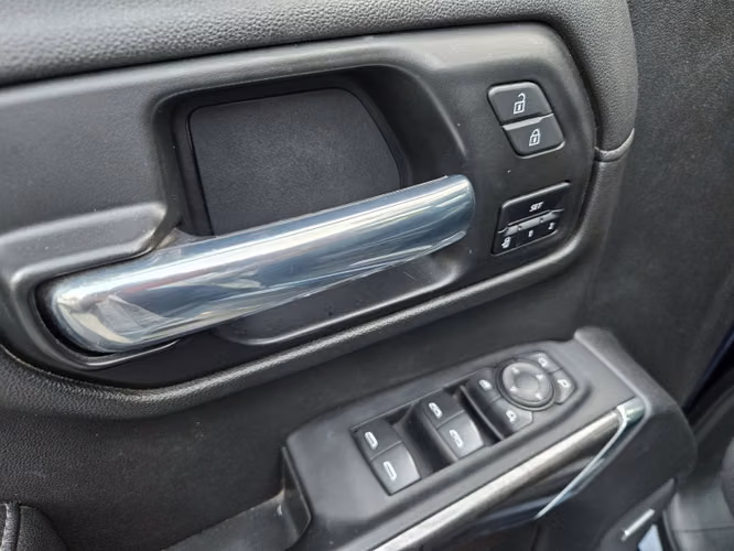 Chevrolet Silverado 3.0  Cc Ltz At  4x4  Diesel...