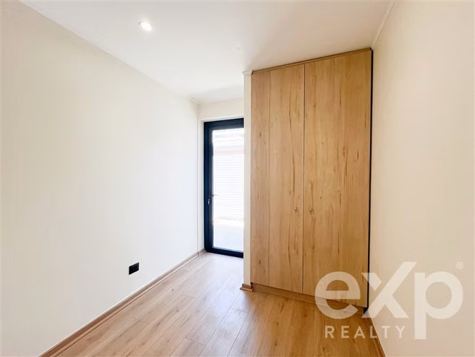 Casa en venta de 4 dorm. en Vitacura