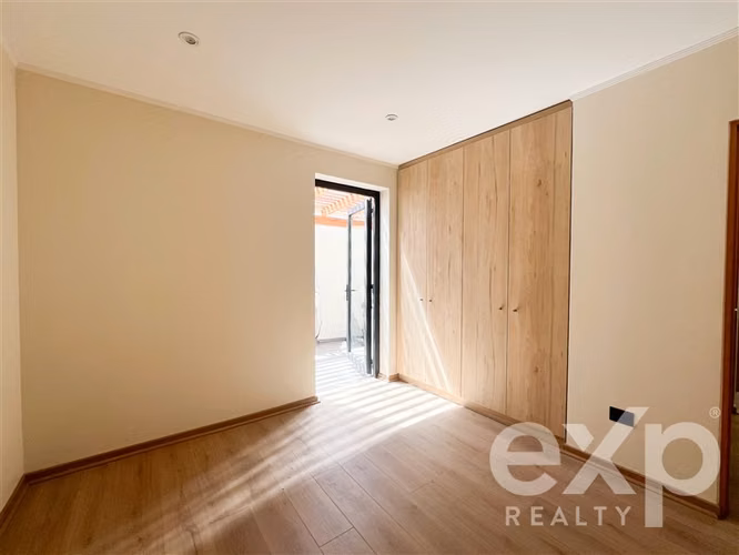 Casa en venta de 4 dorm. en Vitacura