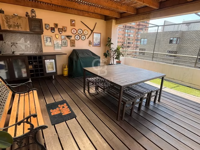 Exclusivo y amplio dpto. con vista despejada - Imagen 8
