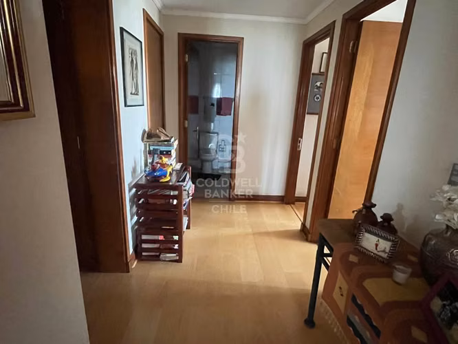 Exclusivo y amplio dpto. con vista despejada - Imagen 10
