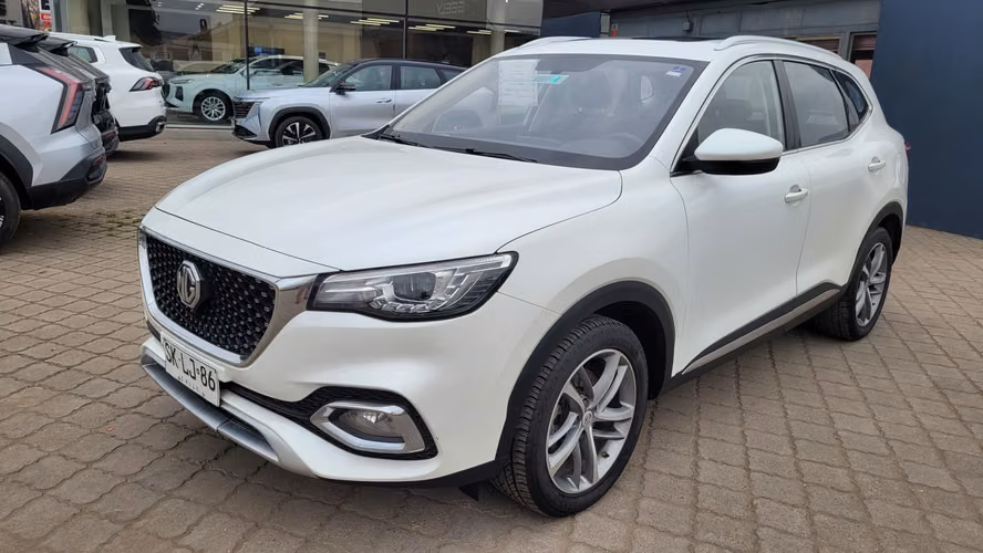 MG HS DLX 1.5 FULL AUT. 1.5 • 4x2 • Automática • 2023
