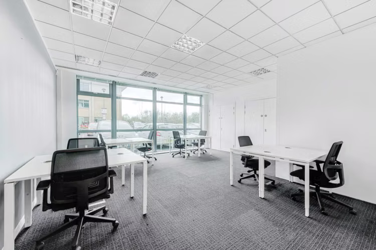 Oficina en arriendo ubicado en Centro Histórico de Santiago