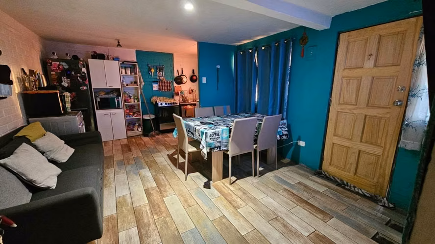 Dpto. Duplex muy lindo, en excelente estado a pasos de 4 Poniente con Las Tinajas