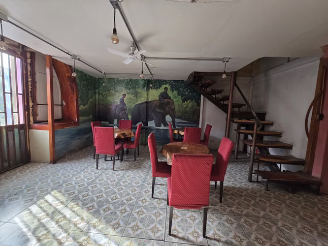 ARRIENDO RESTAURANT EQUIPADO EN HUERFANOS - GARCIA REYES (Sin patente Alcoholes)