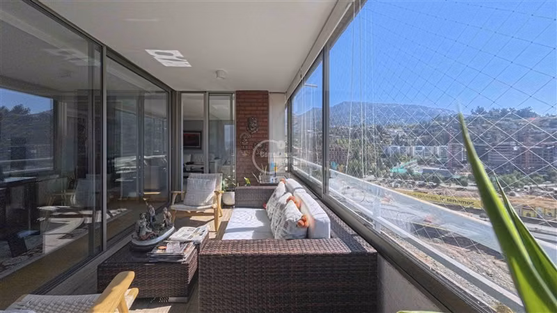 Departamento en venta de 4 dorm. en Vitacura