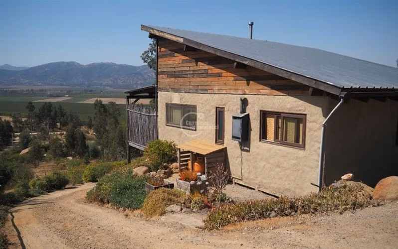 Casa y cabaña en venta en Lolol