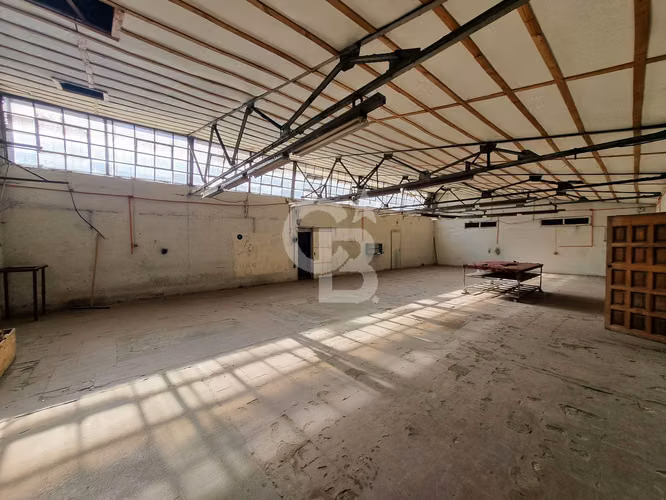 Propiedad Industrial en Macul